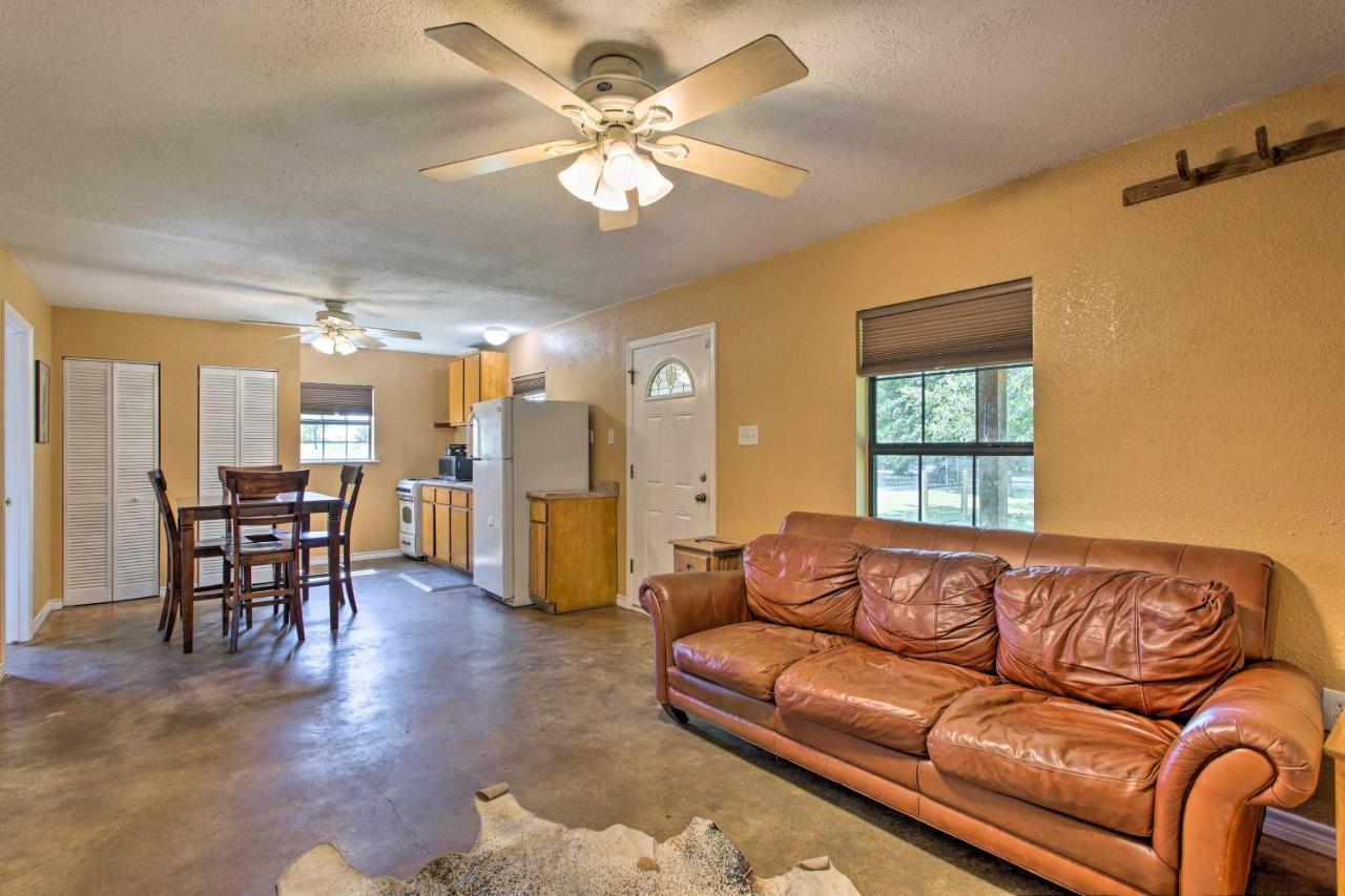 Texas Cabin On 130 Acres Walk To Lake Ray Roberts Collinsville Exteriör bild