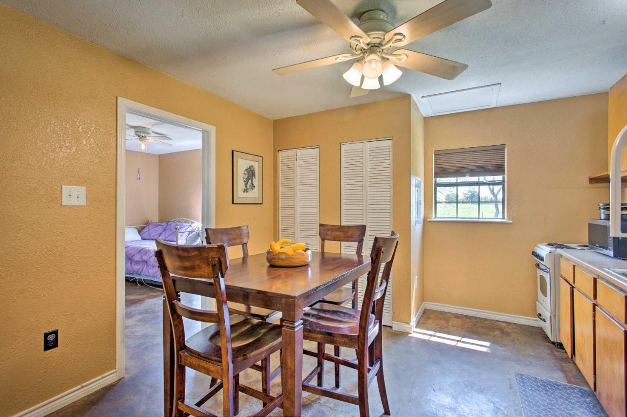 Texas Cabin On 130 Acres Walk To Lake Ray Roberts Collinsville Exteriör bild