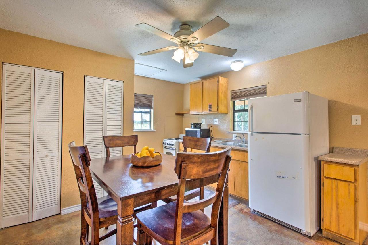 Texas Cabin On 130 Acres Walk To Lake Ray Roberts Collinsville Exteriör bild