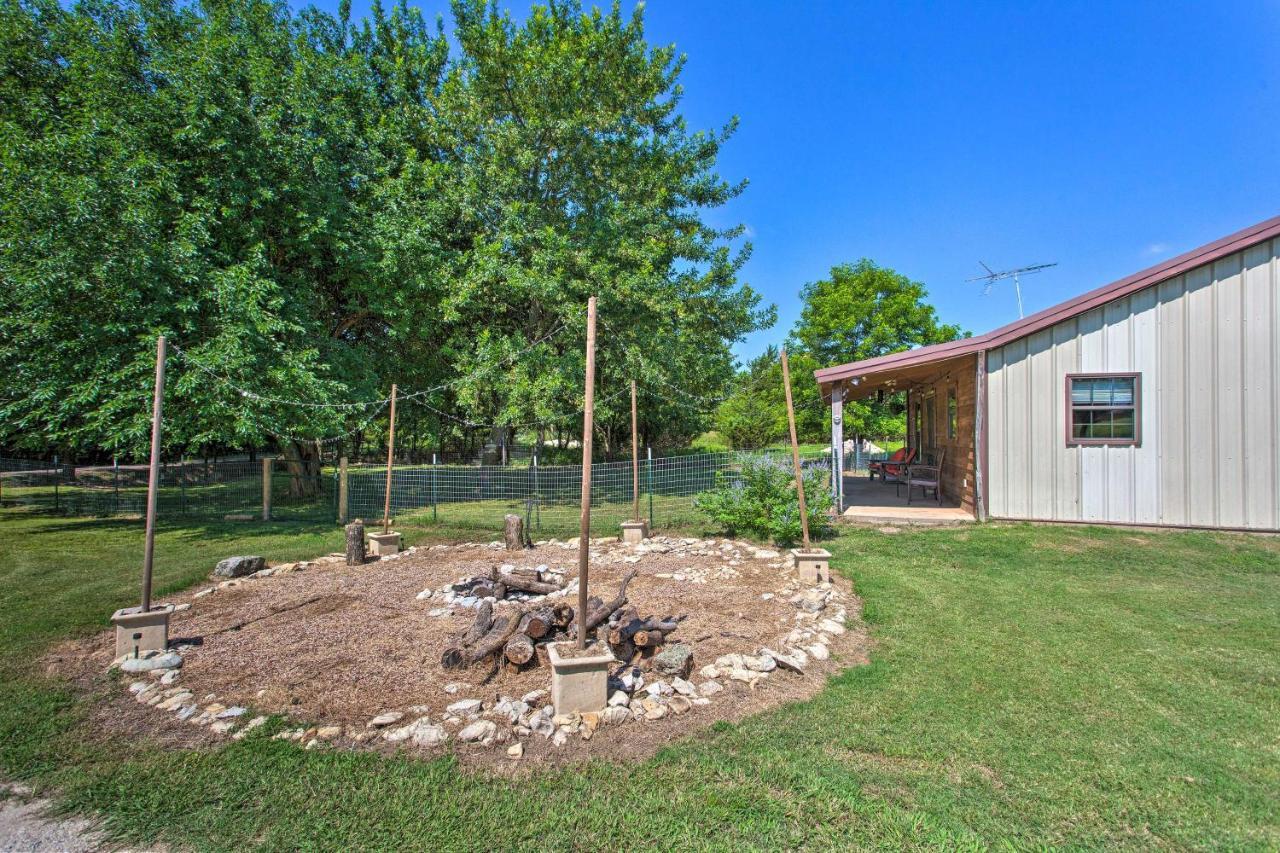 Texas Cabin On 130 Acres Walk To Lake Ray Roberts Collinsville Exteriör bild